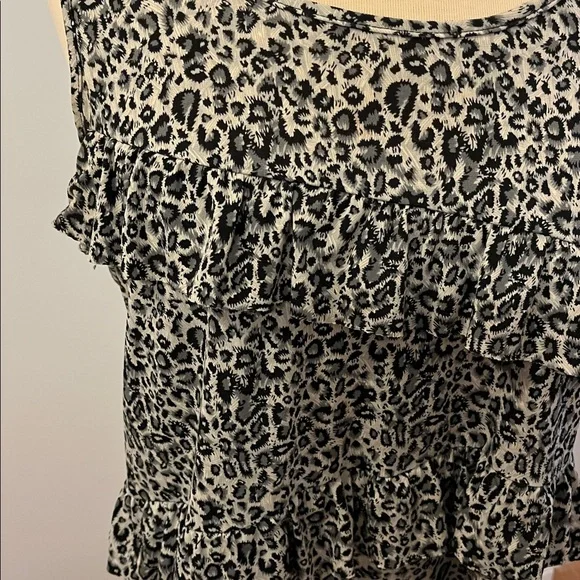 VAN HEUSEN Layered Ruffle Cheetah Print Tank Top XL - Picture 3 of 8
